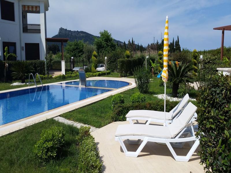 Cristal Villalar Kemer Esterno foto